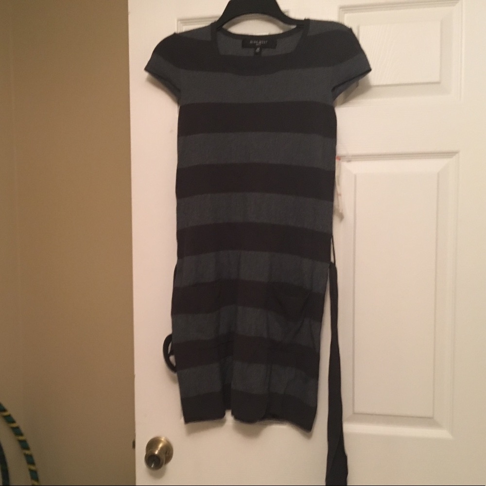 NWT Nine West XS (size 00/0) dress